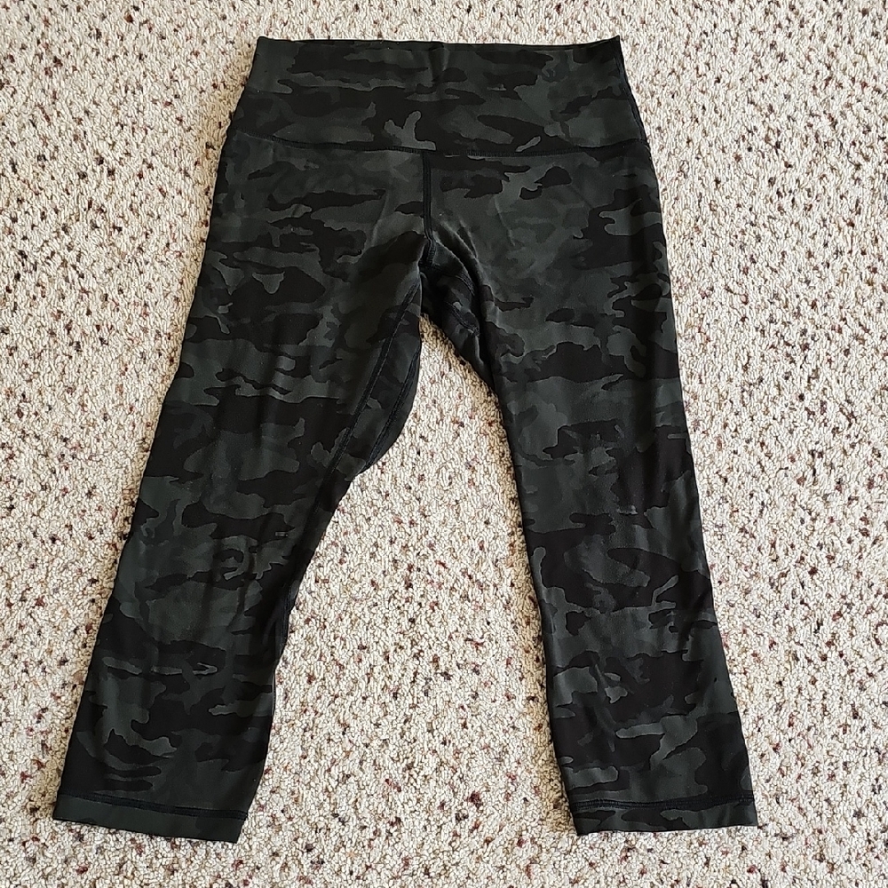 Women's Lululemon Camouflage Leggings